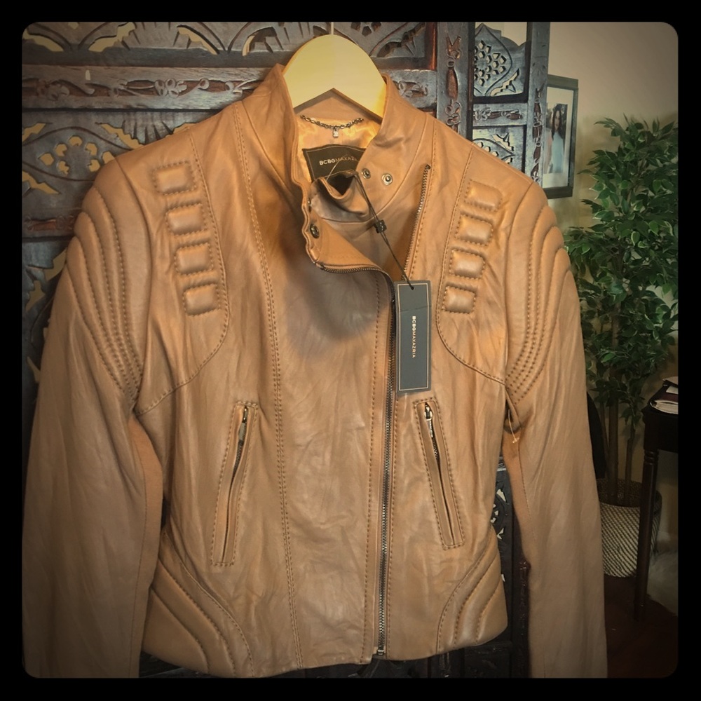 BCBG MAXAZRIA LEATHER JACKET